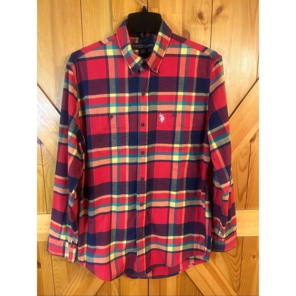 U.S. Polo Assn. Men’s Button Down Stretch Red Plaid Size Medium (5894) - Picture 1 of 6